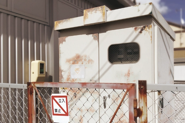 老朽化したキュービクルを使い続けるリスク